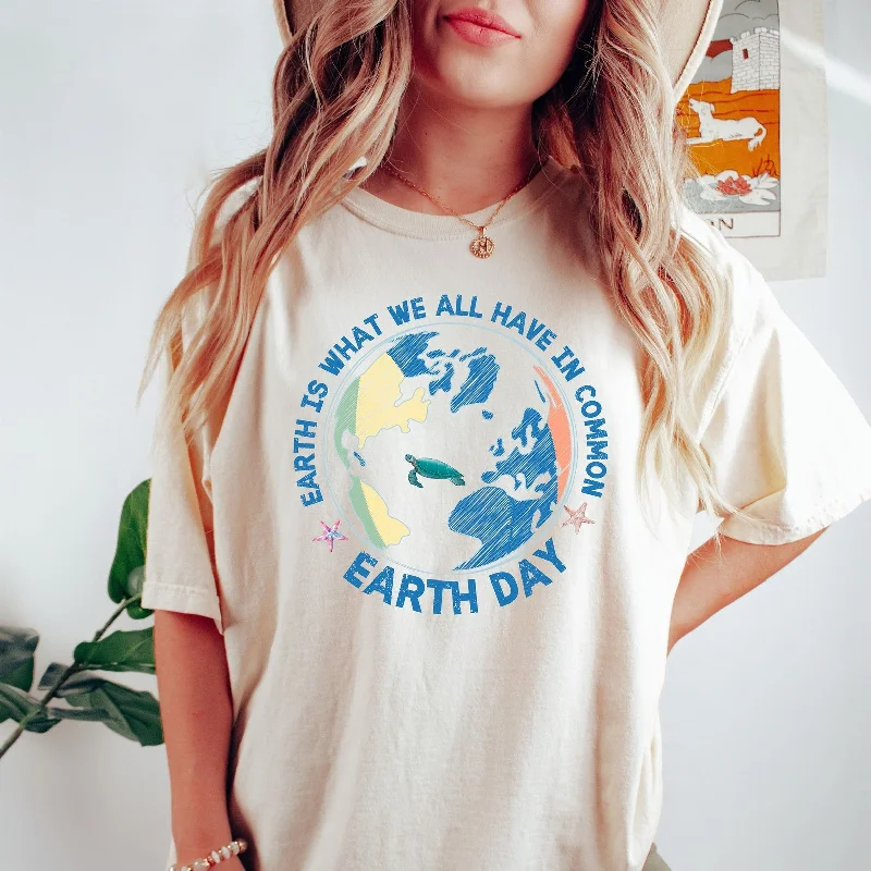 Boat Neck T-ShirtsWomen's Earth Day Theme Graphic T-shirt